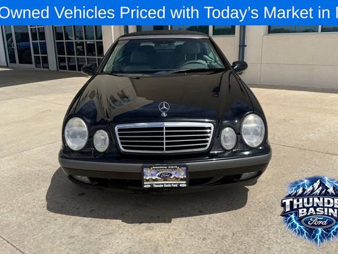 Used 1999 Mercedes-Benz CLK 320 Cabriolet image 2