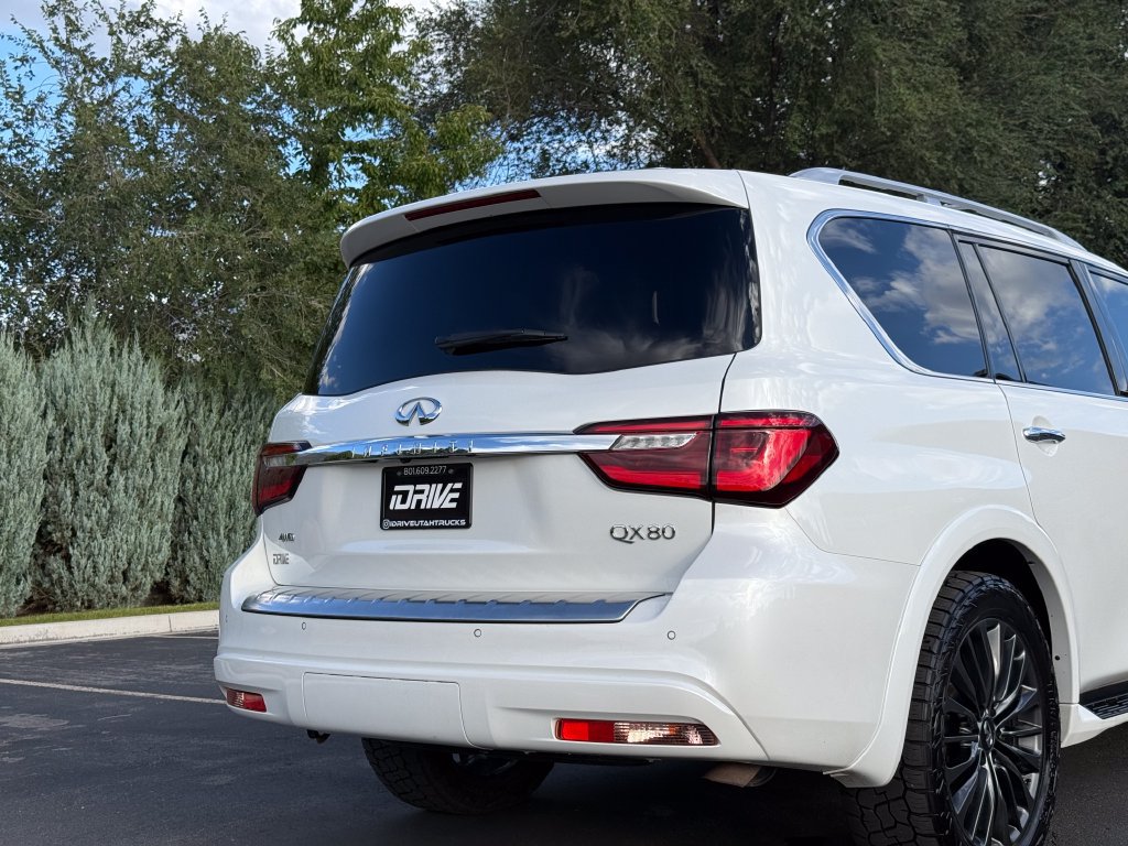 Used 2024 INFINITI QX80 Sensory w/ Cargo Package AWD/4WD image 14