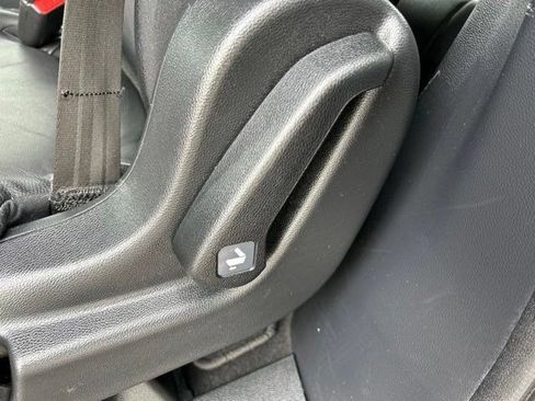 Used 2025 Honda Odyssey Sport-L image 42
