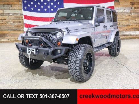Used 2013 Jeep Wrangler Unlimited Sahara w/ Connectivity Group AWD/4WD image 26