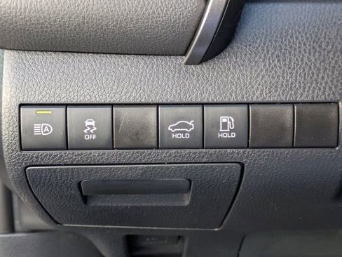 Used 2024 Toyota Camry SE image 22