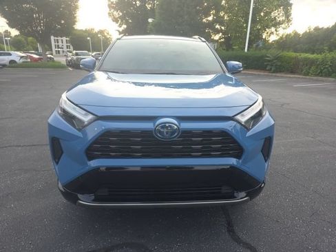 Used 2023 Toyota RAV4 SE w/ Convenience Package AWD/4WD image 2