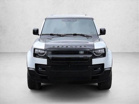 Used 2023 Land Rover Defender 130 X AWD/4WD image 2