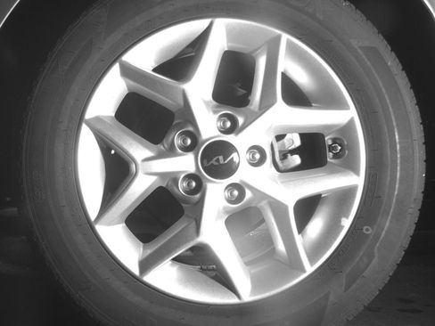 Used 2025 Kia Soul LX w/ LX Technology Package FWD image 14