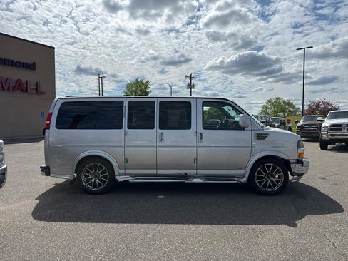 Used 2013 Chevrolet Express 1500 AWD image 8