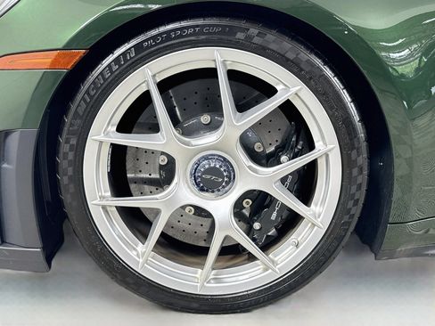Certified 2025 Porsche 911 GT3 RWD image 25
