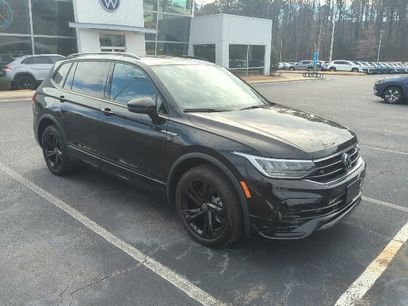 Certified 2024 Volkswagen Tiguan SE R-Line