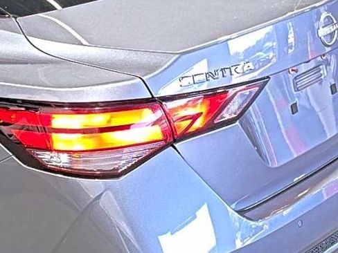 Used 2024 Nissan Sentra SV FWD image 14