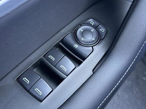 Used 2024 Chevrolet Blazer LT w/ Convenience Package FWD image 6