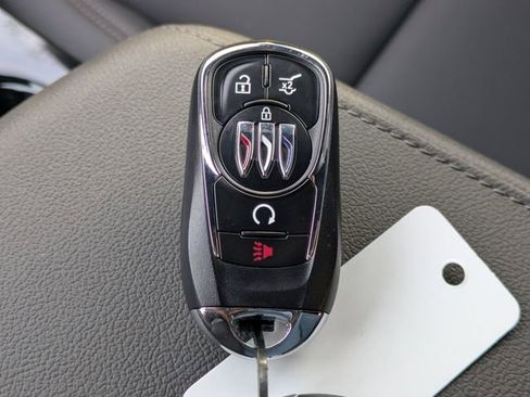 New 2026 Buick Envista Sport Touring FWD image 36