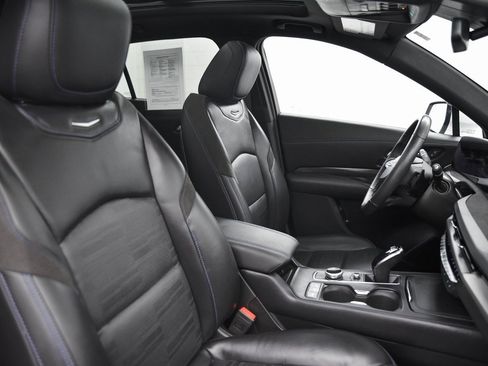 Used 2024 Cadillac XT4 Sport image 15