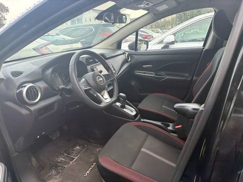 Used 2024 Nissan Versa SR FWD image 14