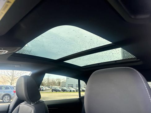 Used 2025 Audi Q8 Premium Plus w/ Premium Plus Package image 10