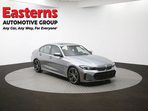 Used 2023 BMW 330i Sedan w/ M Sport Package image 49