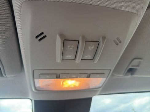 Used 2017 Chevrolet Trax Premier image 21