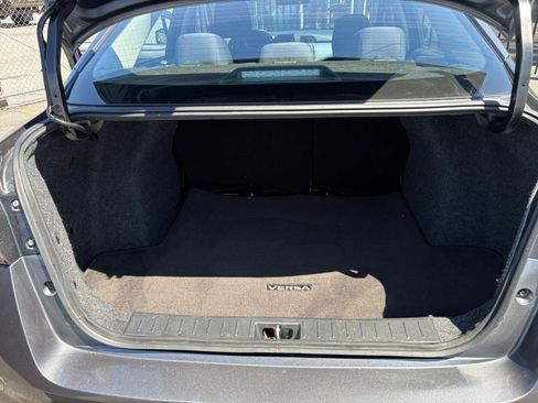 Used 2025 Nissan Versa SV FWD image 30