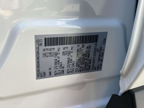 Used 2026 Nissan Rogue SV image 27