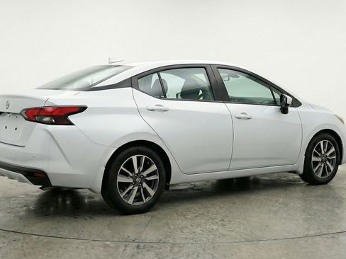 Used 2025 Nissan Versa SV FWD image 7