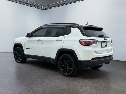 Used 2020 Jeep Compass Latitude image 5