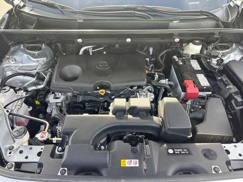 Used 2025 Toyota RAV4 XLE w/ Convenience Package FWD image 32