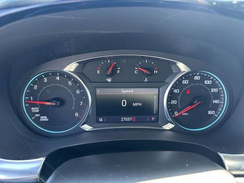 Used 2023 Chevrolet Traverse LT AWD/4WD image 21