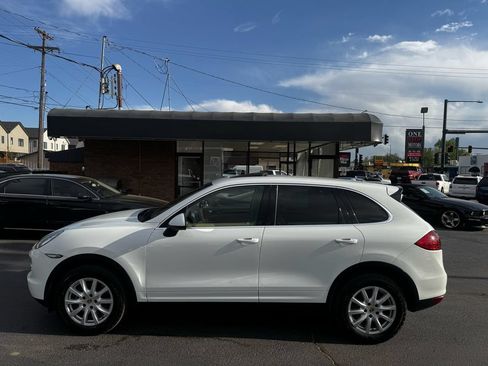 Used 2013 Porsche Cayenne AWD/4WD image 9