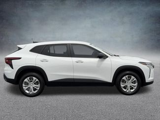 Used 2024 Chevrolet Trax LS FWD video 2