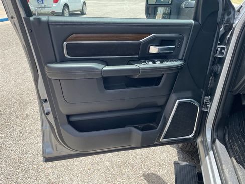 Used 2024 RAM 3500 Laramie w/ Towing Technology Group AWD/4WD image 19