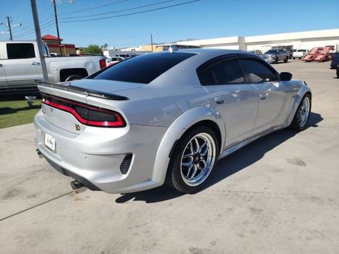 Used 2021 Dodge Charger Scat Pack RWD image 4
