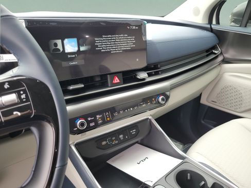New 2027 Kia Carnival SX Prestige FWD image 23