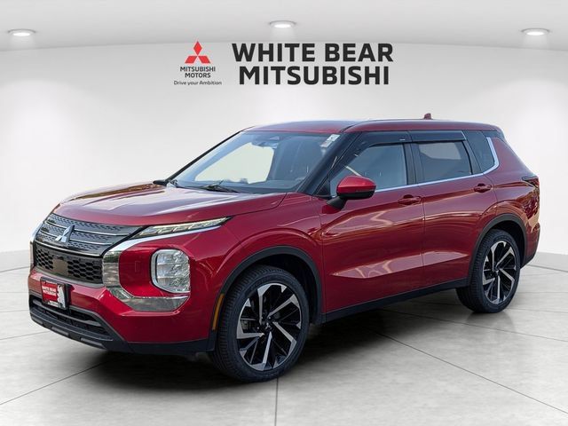Used 2022 Mitsubishi Outlander ES AWD/4WD image 2