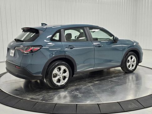 Certified 2025 Honda HR-V LX image 5