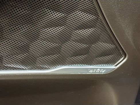 Used 2020 Hyundai Santa Fe SEL w/ Convenience + Premium Package image 33