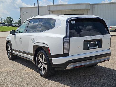 New 2026 Hyundai Ioniq 9 SEL image 7