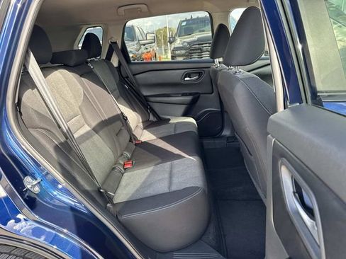 Used 2025 Nissan Rogue SV image 13