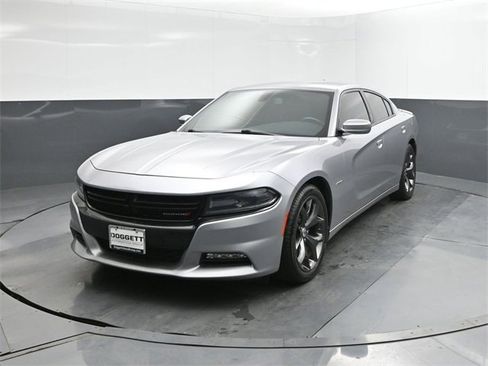 Used 2018 Dodge Charger R/T image 30