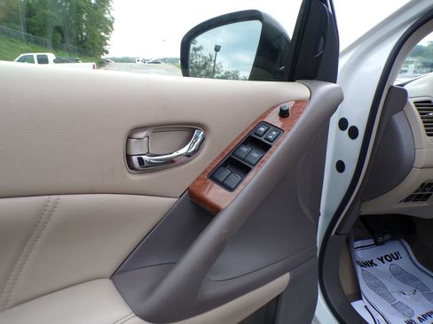Used 2013 Nissan Murano LE w/ Platinum Pkg AWD/4WD image 24