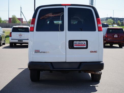 Used 2020 GMC Savana 3500 LS image 4