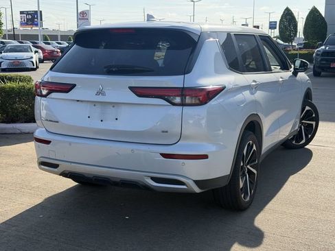 Used 2024 Mitsubishi Outlander SE AWD/4WD image 5