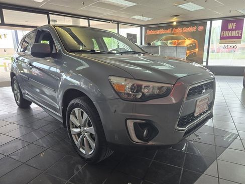Used 2015 Mitsubishi Outlander Sport SE AWD/4WD image 3