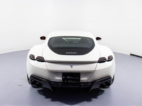 Certified 2022 Ferrari Roma RWD image 7