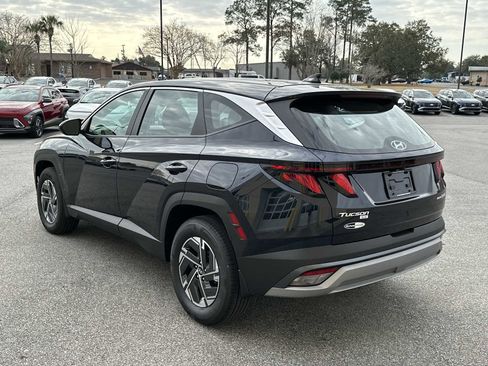 New 2026 Hyundai Tucson Blue SE image 5