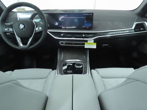 Used 2026 BMW X5 sDrive40i RWD image 14