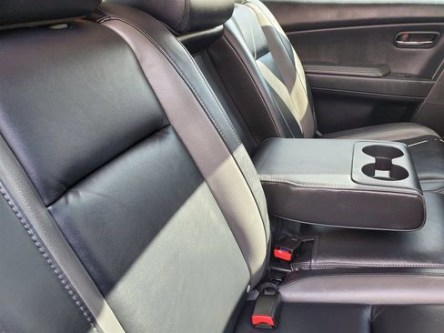 Used 2011 MAZDA CX-9 Touring w/ Moonroof & Bose Audio Pkg image 38