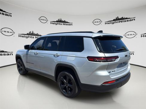 Used 2023 Jeep Grand Cherokee L Laredo AWD/4WD image 3