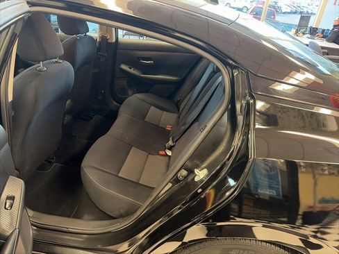 Used 2022 Nissan Sentra SV w/ Trunk Package image 12