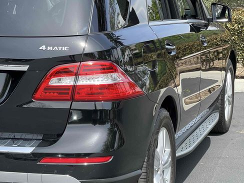 Used 2015 Mercedes-Benz ML 350 4MATIC w/ Premium 1 Package image 35