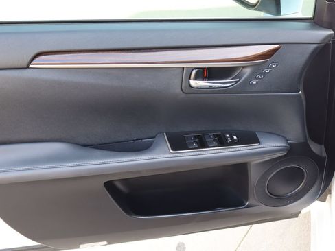 Used 2017 Lexus ES 350 w/ Luxury Package FWD image 20