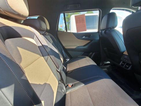 Used 2026 Chevrolet Equinox ACTIV w/ Convenience Package III FWD image 6