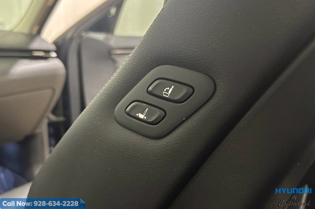 Used 2022 Genesis GV70 2.5T w/ Advanced Package AWD/4WD image 20